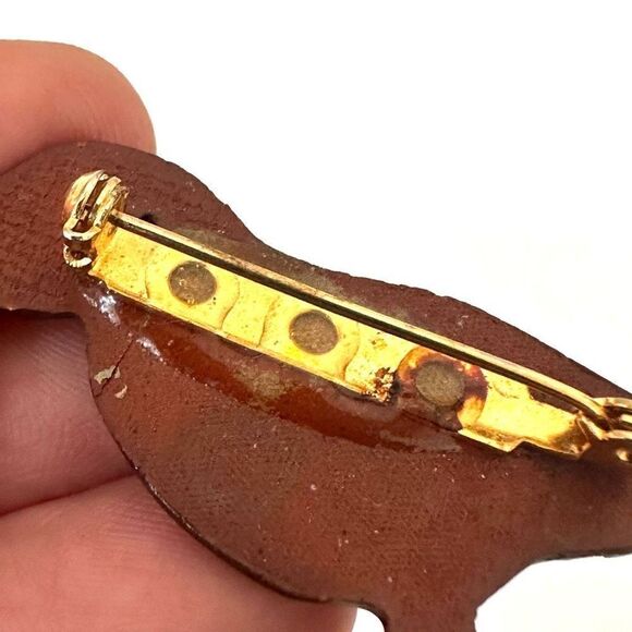 Puffin enamel brooch - Picture 7 of 7